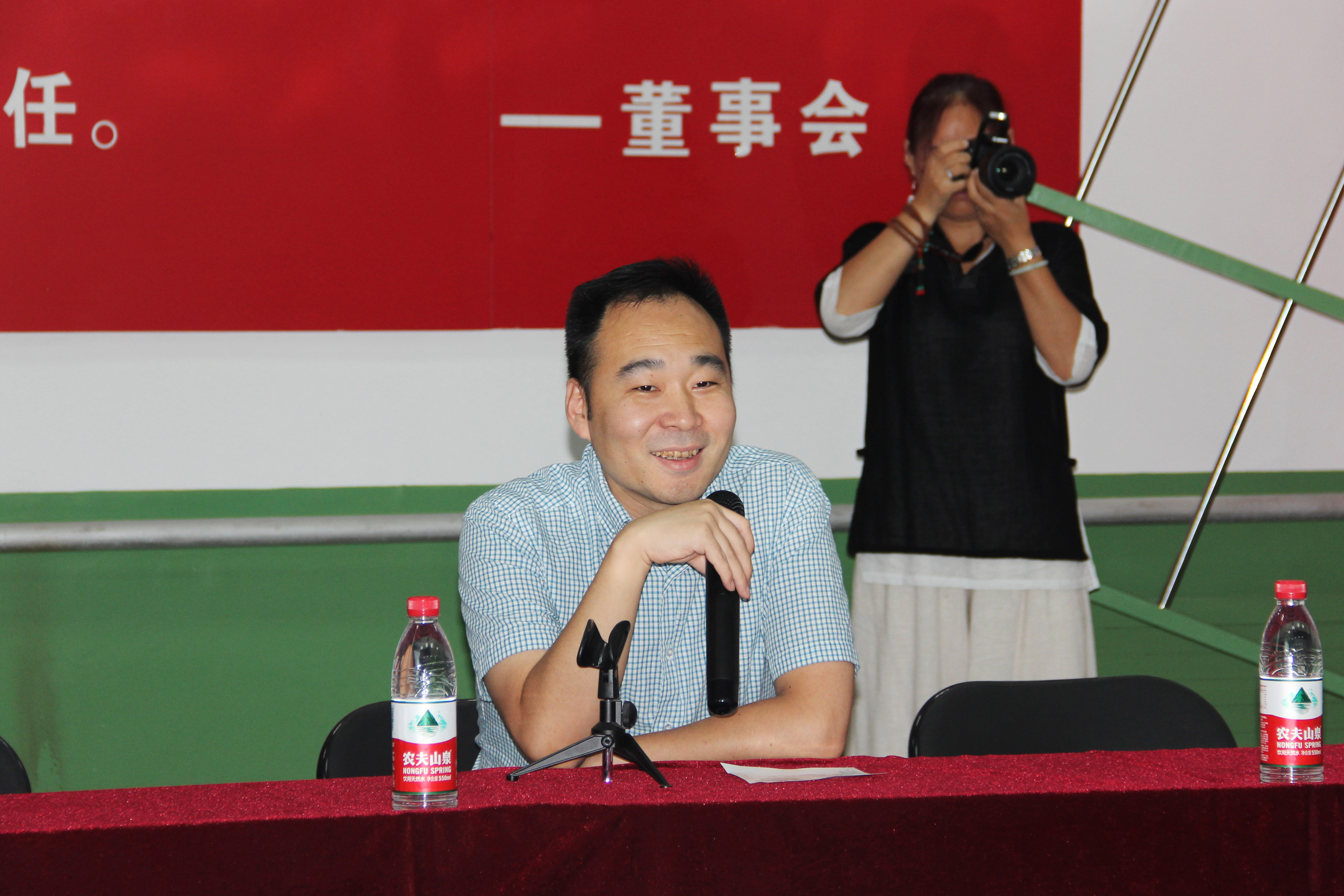 <b>【教子有方】父母學(xué)堂公益課走進(jìn)濟(jì)寧心心酒業(yè) </b>